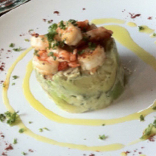 Grilled prawn And avocado Tatar 