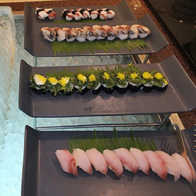 ซูซิหน้าต่างๆรสชาติอร่อยเยี่ยม