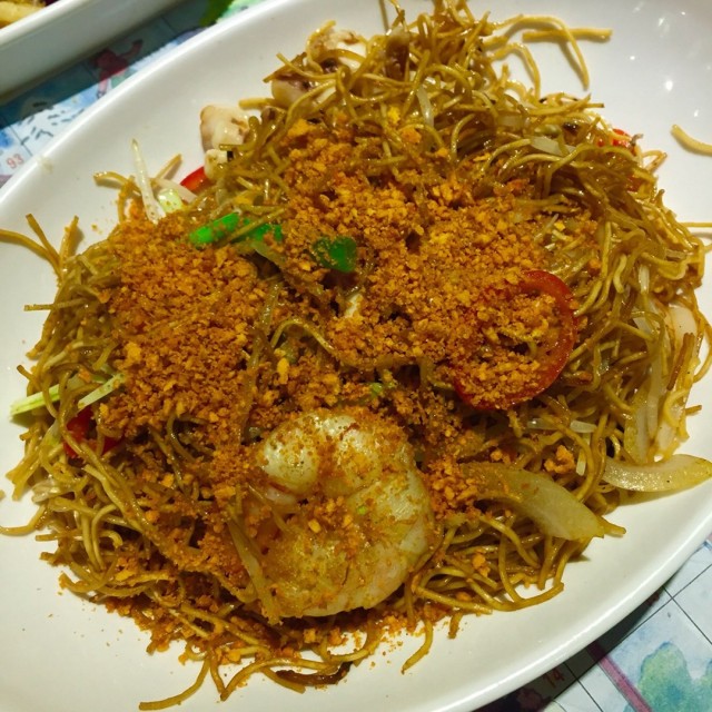 實在令人太驚喜啦！好惹味呀！仲有蝦球魷魚作配料！勁正！