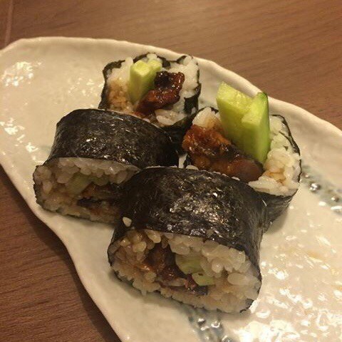Unagi futomaki