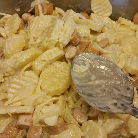 สลัดมันฝรั่ง