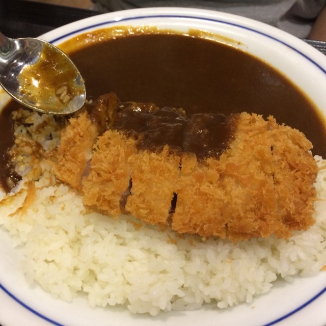 咖哩吉列豬扒飯