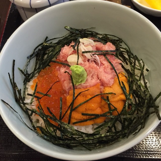 三色饭定食