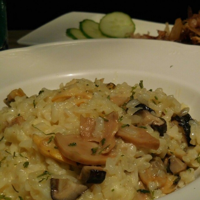 白松露醬蜆肉什菇意大利飯