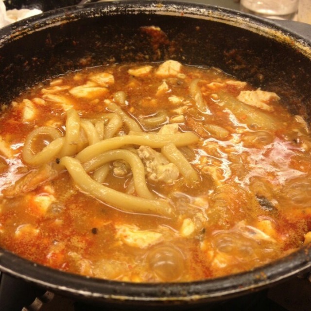 火鍋簡餐 不錯。