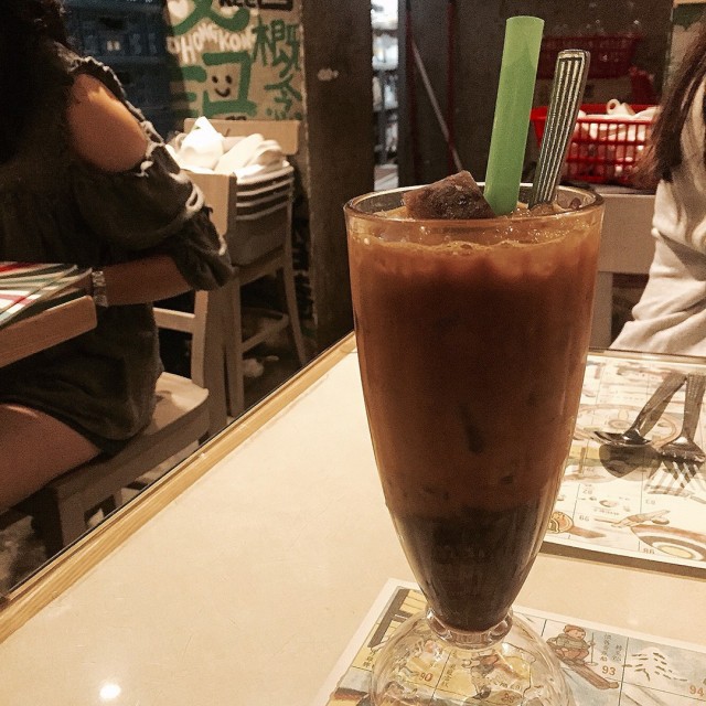 Nice~~~~用紅豆制冰，咁就唔驚溶冰之後杯野變淡