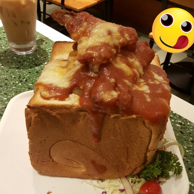 麵包厚過d飯，不過都幾好食~