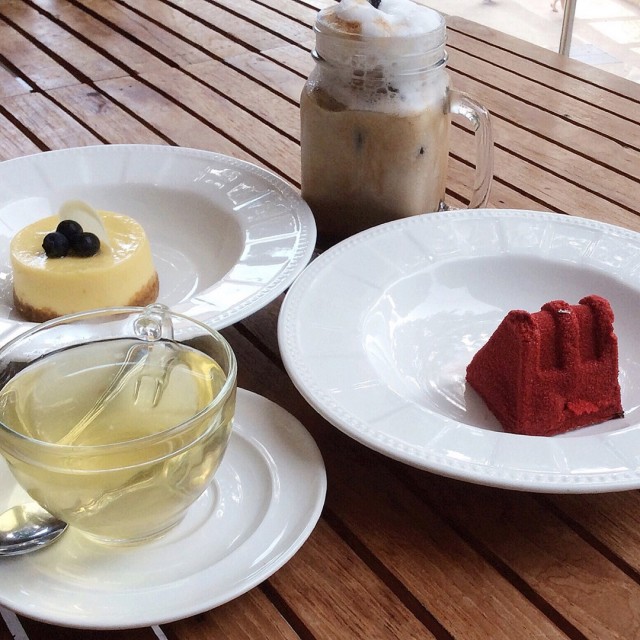 Passionfruit Cheesecake and Raspberry Mousse paired with Chamomile Tea