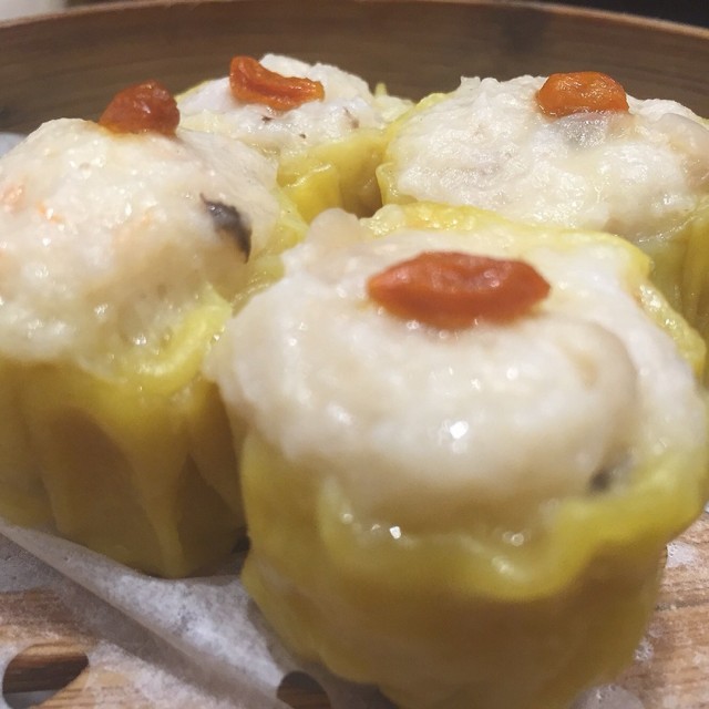 Siew Mai with wolfberry