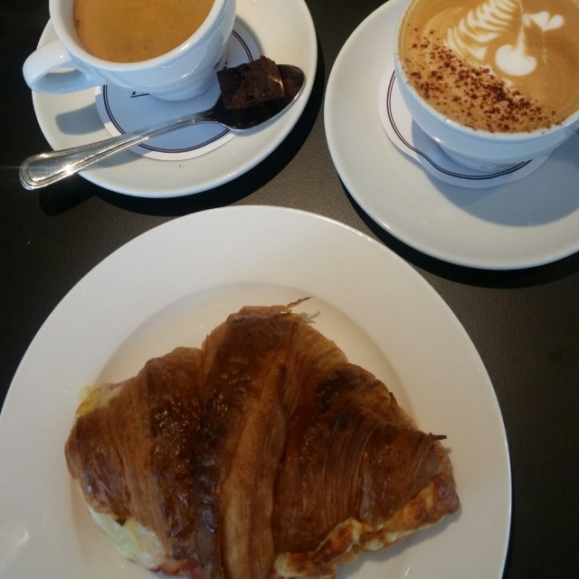 Crossiant ham & cheese 