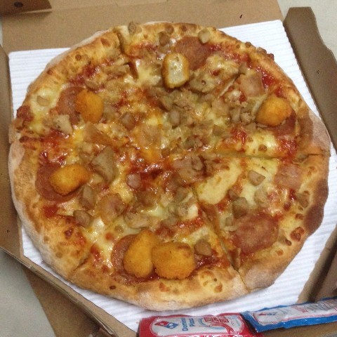 Hawaiian Chicken Domino S Pizza Foto Di Kelapa Gading Jakarta Openrice Indonesia