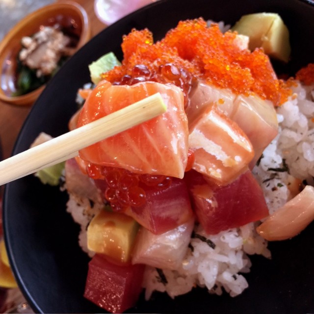 chirashi don