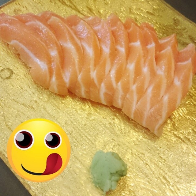 三文魚刺身