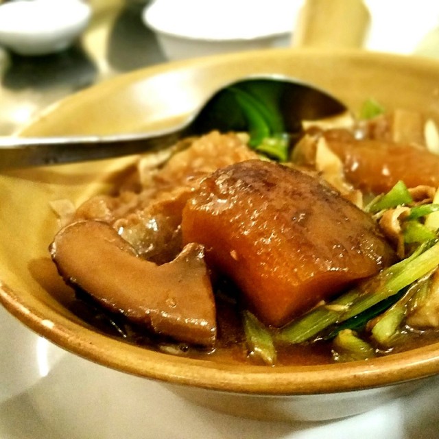 Sea Cucumber with Mushrooms