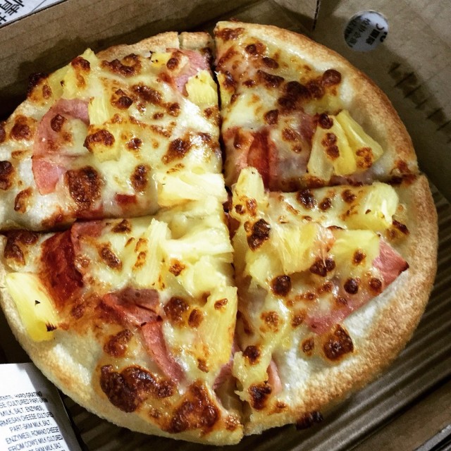 Hawaiian Pizza