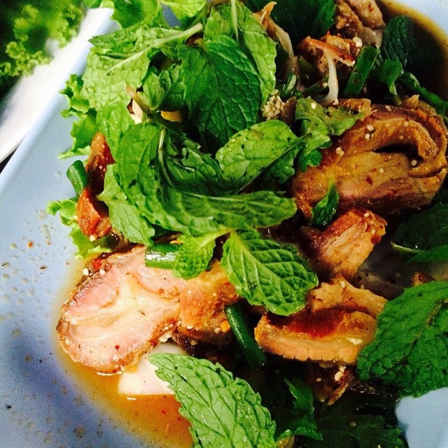 น้ำตกหมู