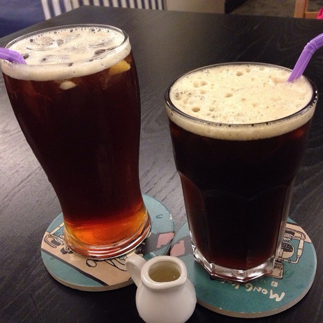 蜜桃冰茶＋美式咖啡