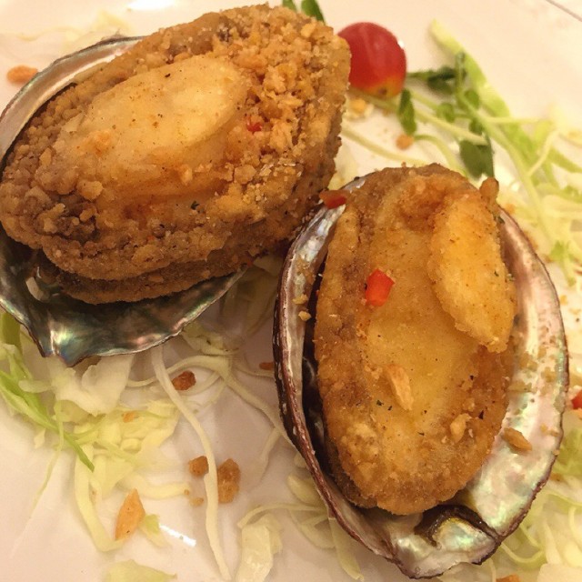 椒鹽鮑魚幾特別，外皮脆但內裡仍然鮮嫩！ 鮮甜～！ Encore 指數：8