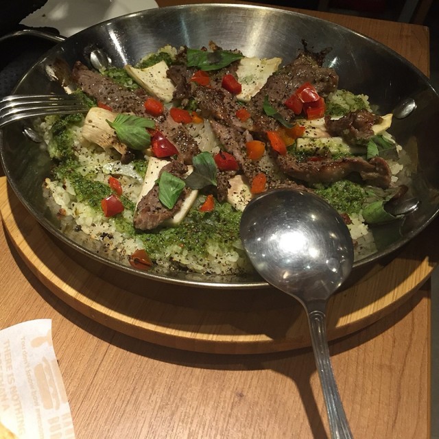 香氣濃郁，飯的軟硬適中，肉質口感佳