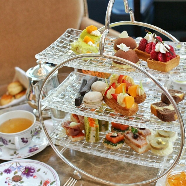 Vanilla Afternoon Tea Set