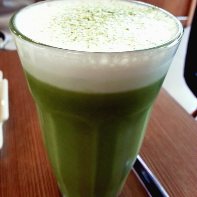 真的是一喝下去就會喝到抹茶香的冰飲！