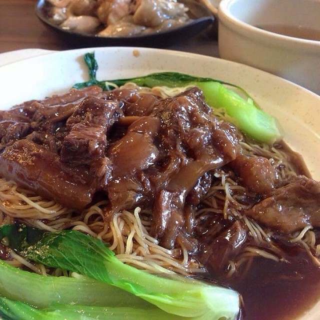 Beef brisket wanton mee
