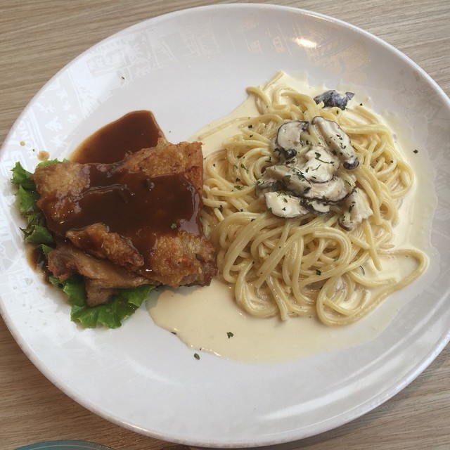 Chicken Chop Carbonara
