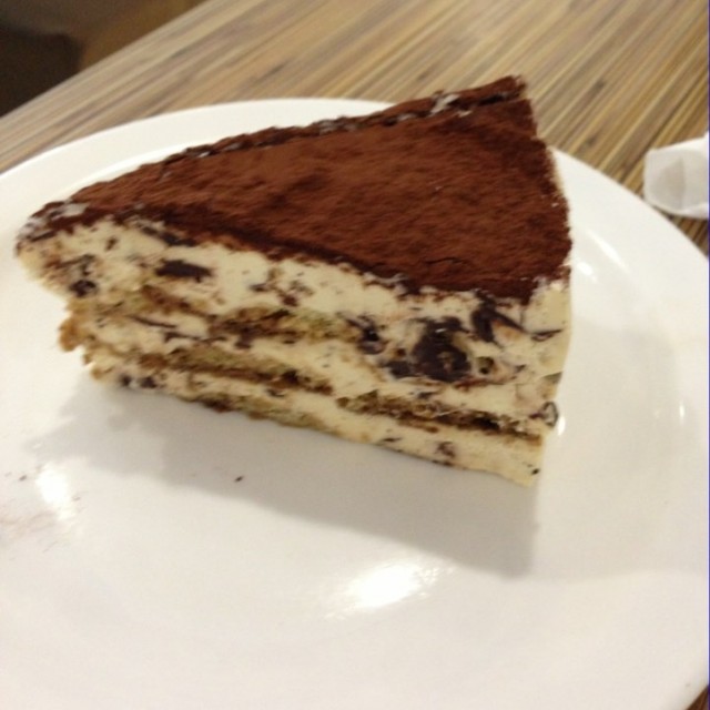 Tiramisu - (lacto vegetarian)