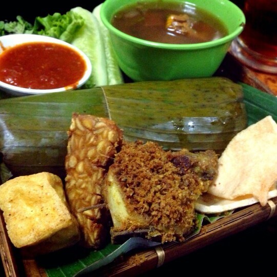 Nasi Liwet Ayam Restoran Rindu Alam S Photo In Puncak Jakarta Openrice Indonesia