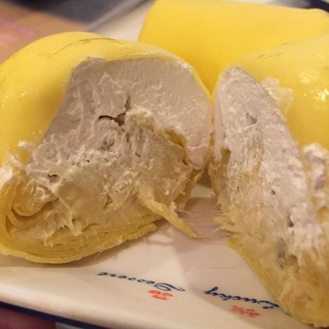 一半榴槤 一半cream 正呀👍🏻