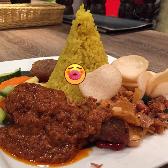 Tumpeng Mini