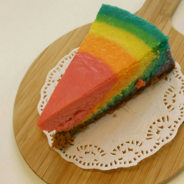 Rainbow Cheesecake