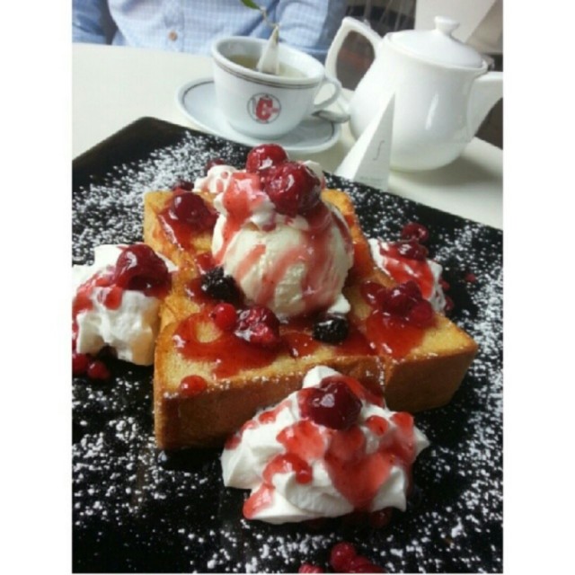 Shibuya Toast with icecream