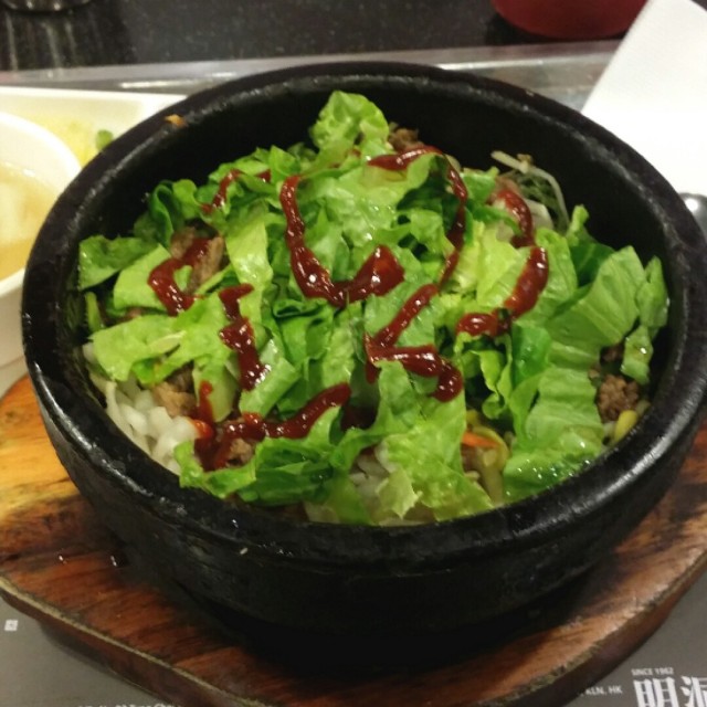 牛肉石頭鍋飯