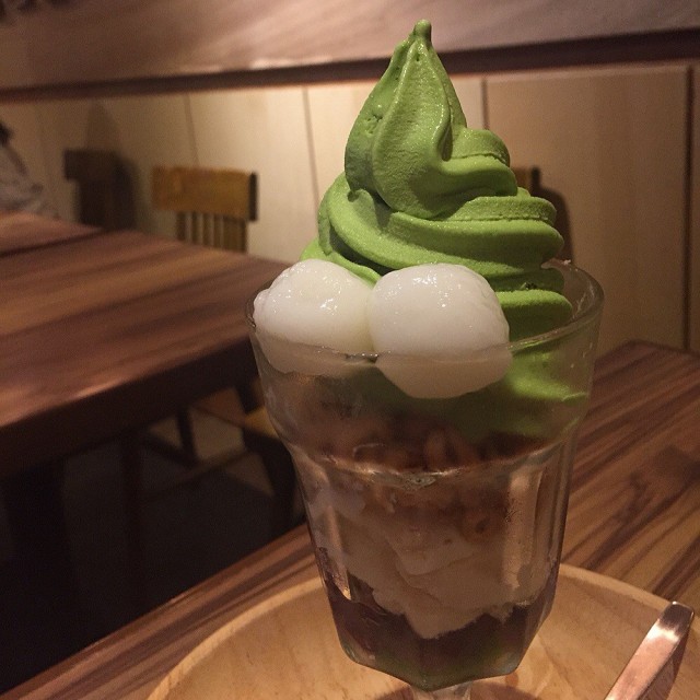 抹茶雪糕偏甜，質感厚，一般般～但白玉彈牙！