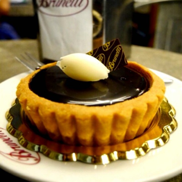 Chocolate tarts