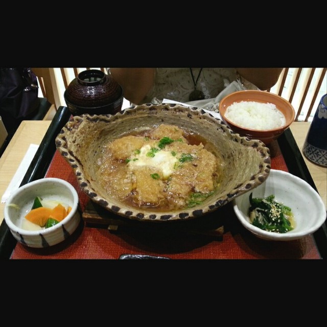 吉列熟成豬扒玉子鍋定食