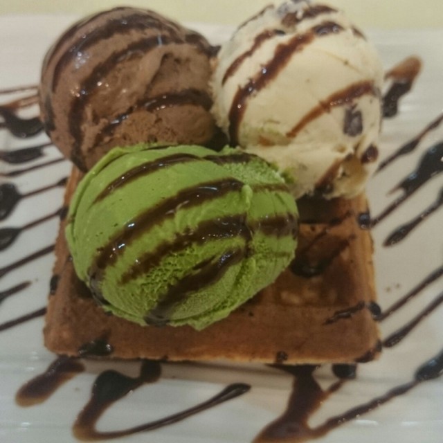 Waffle With Ice Cream