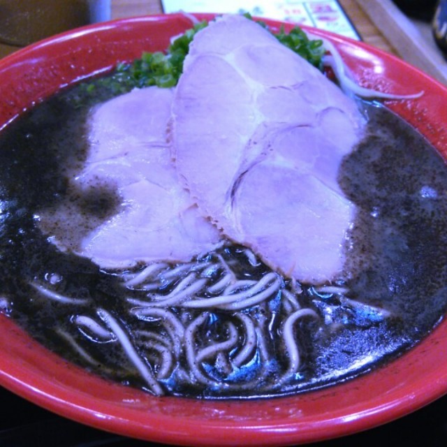 黑拉麵