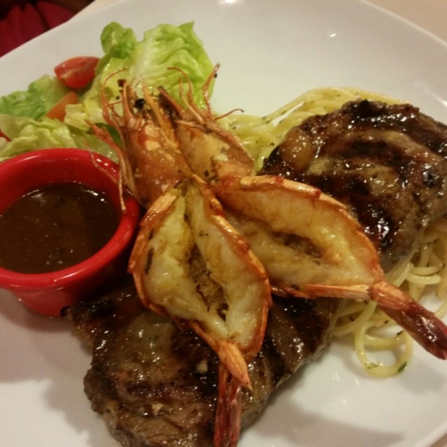 Steak & Prawn