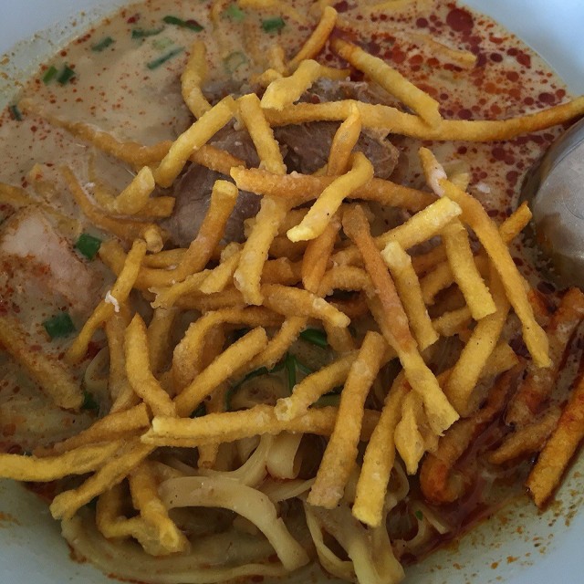 ข้าวซอยหมู