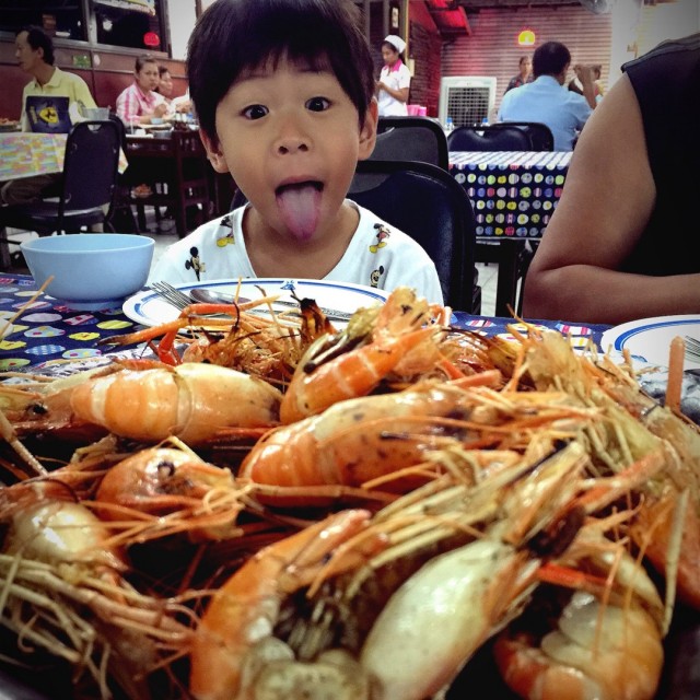 กุ้งแม่น้ำอบ/เค็มๆหวานๆเด็กๆชอบ