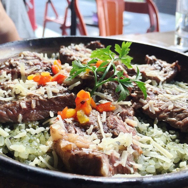 羅勒沙朗牛排好飯