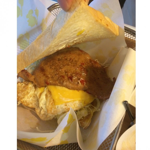 勁辣芝士豬排吐司