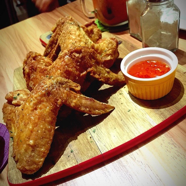 Juicy Toothsome Wings 