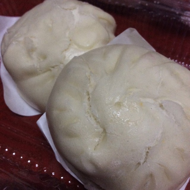 ซาลาเปสไส้หมูสับไข่เค็ม