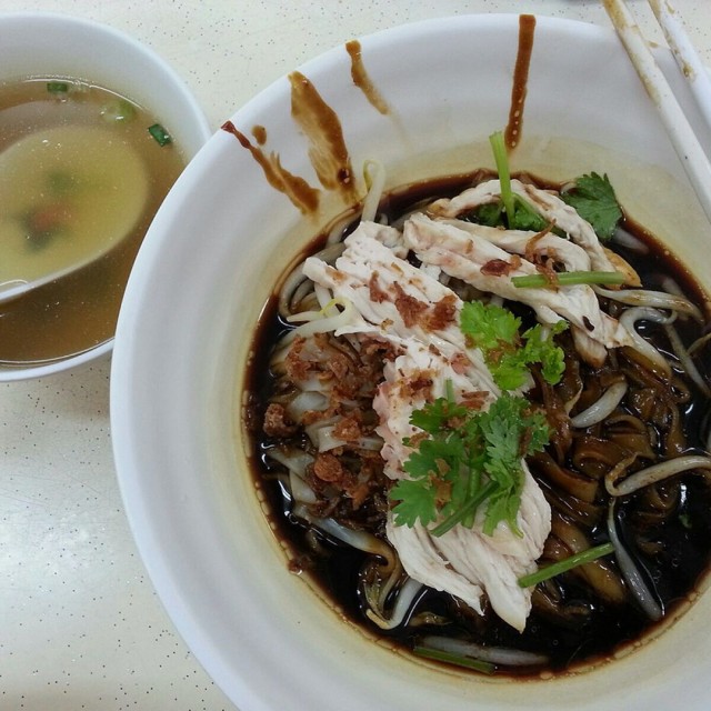 Shredded Chicken Hor Fun