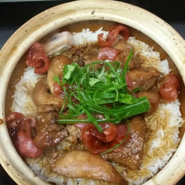 Claypot Chicken Rice
