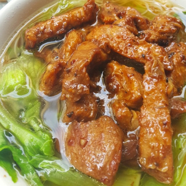 豬扒算是入味，肉質適中不會太硬身，性價比算是ok