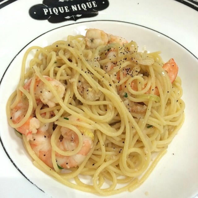 white wine prawn aglio oglio